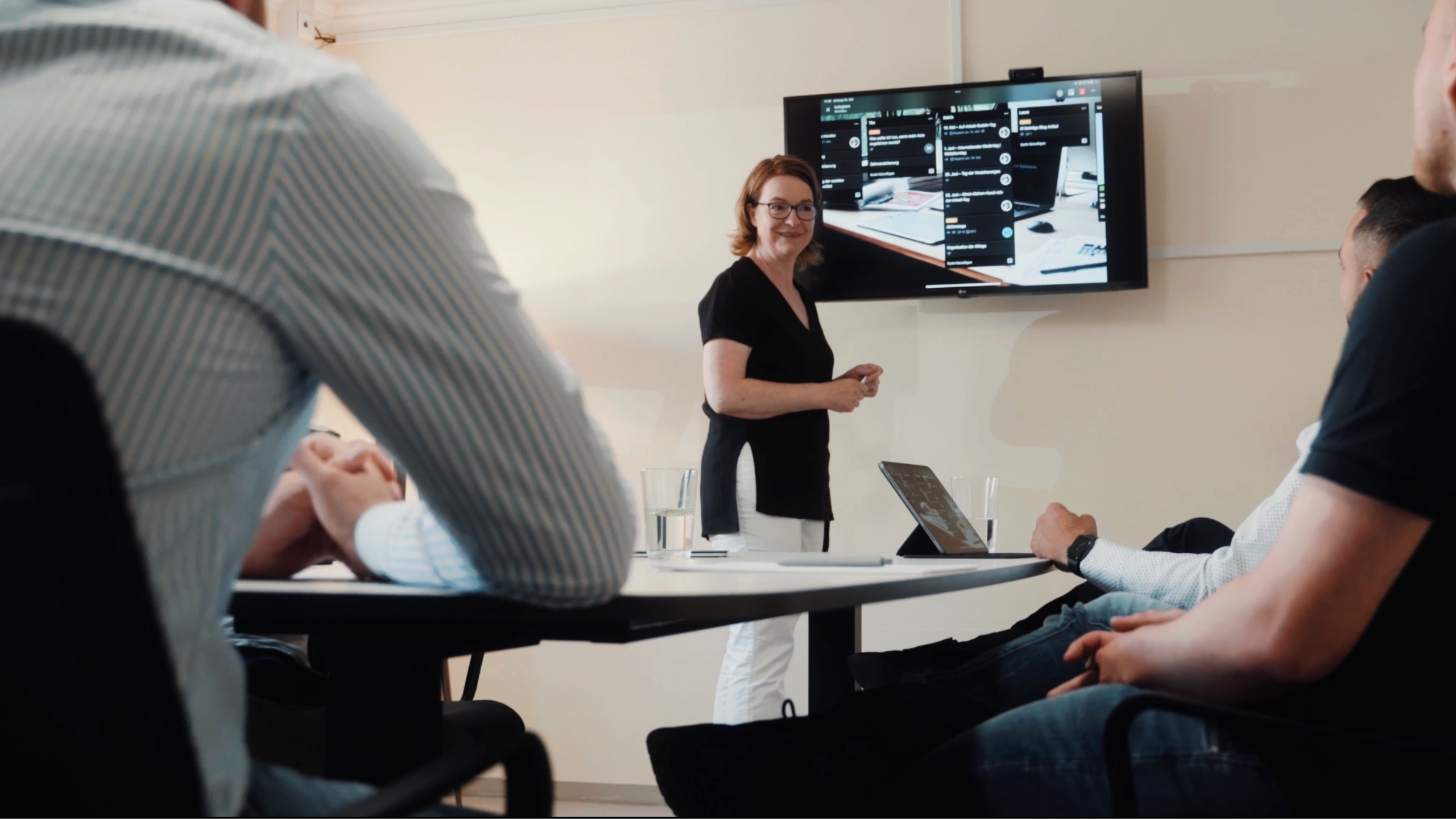 Video abspielen – Werde Teil unseres Teams